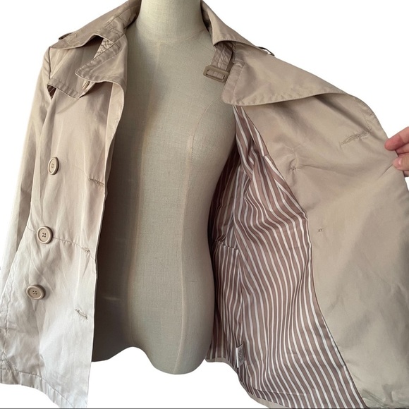 Suzy Shier beige button up short trench coat - Picture 7 of 13